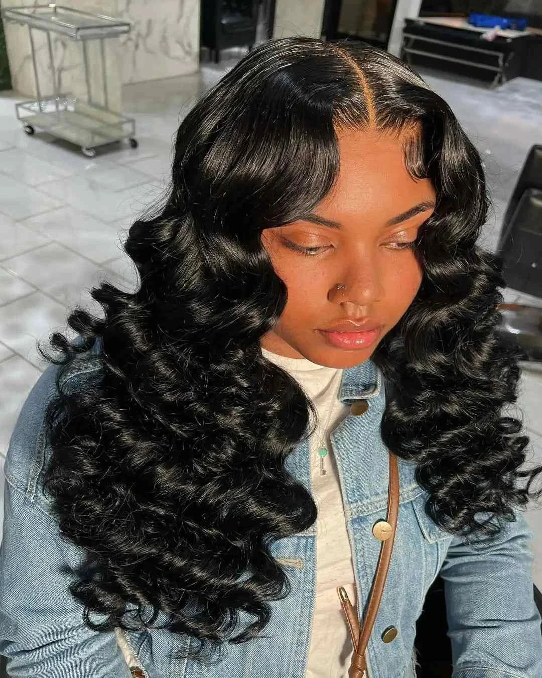 28 30 Inch loose wave HD lace frontal wig, Brazilian deep wave curly human hair.