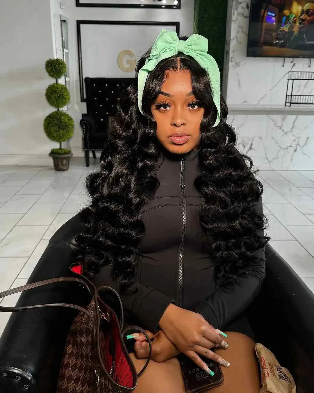 28 30 inch loose wave HD lace frontal wig, deep wave curly, Brazilian human hair.